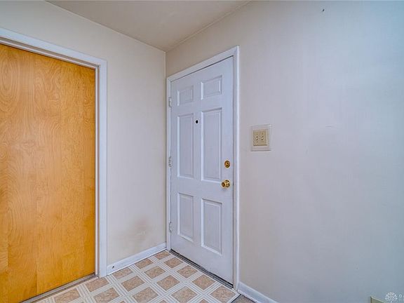 4th image of 1116 Croyden Dr