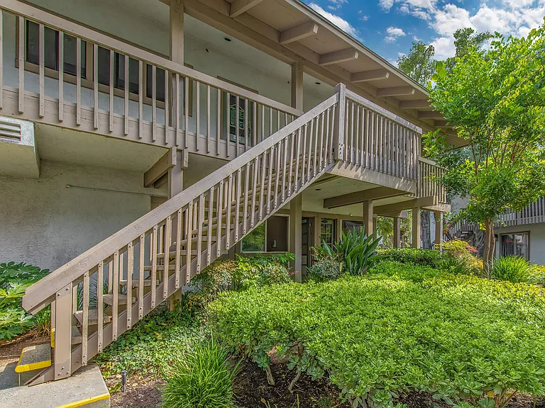 GRACIOUS LIVING IN GARDEN GROVE, CALIFORNIA