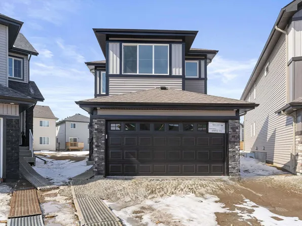 4028 207th St SW, Edmonton, AB T6M 2N9