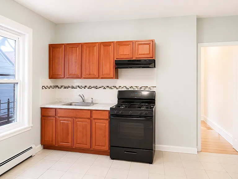 161 S 10th St #3LB — Photo 1