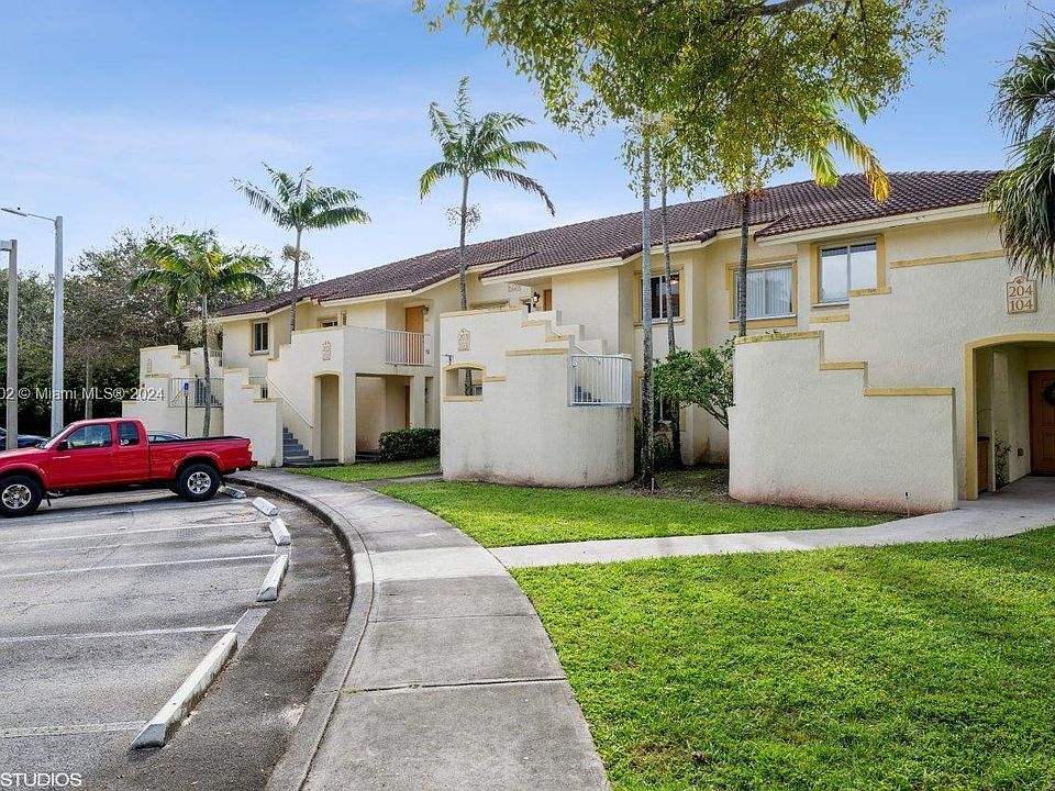 1st image of 6220 SW 47th Ct APT 203