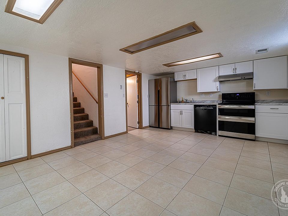 KITCHEN AND DINING ROOM