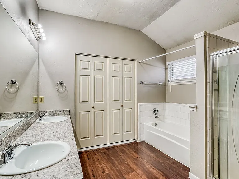 15022 Mulberry Meadows Dr — Photo 11