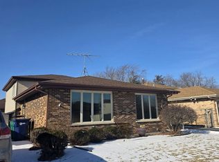 7544 Mason Ave, Burbank, IL