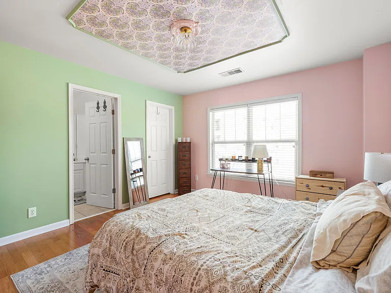 813 Charles Bank Ave SE — Photo 30