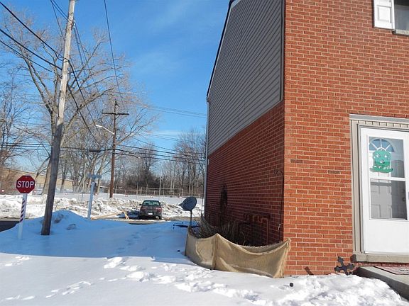 3rd image of 29072 Manchester St #211