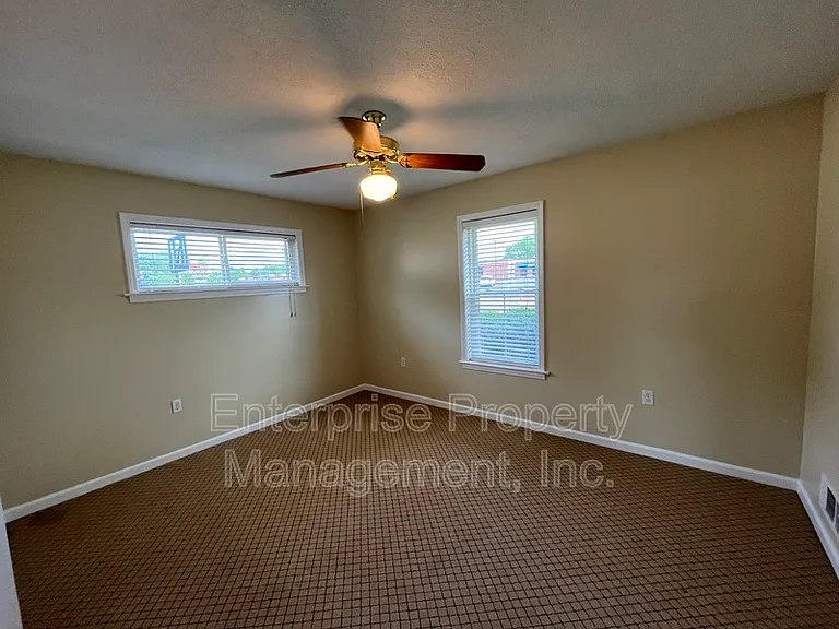 6967 Dawnhill Rd — Photo 18