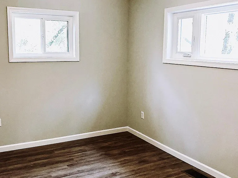 (Unit #3|2-Bed/1.5-Bath|First & Second Floor): Back Bedroom