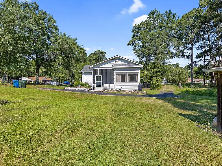 835 Glenco Rd — Photo 6