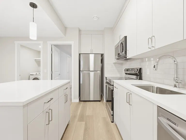 1130 Mahogany Blvd SE #B — Photo 4