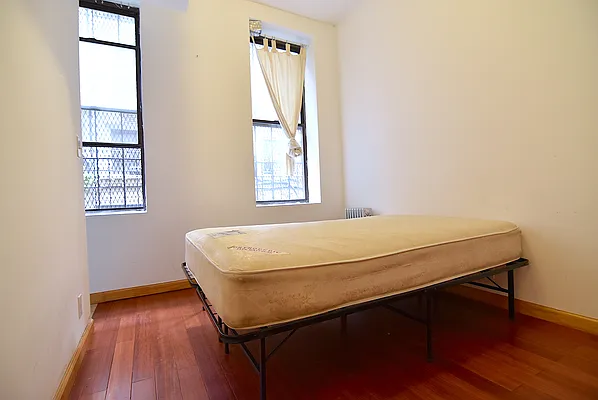 Rented by Ledvech Group | media 3