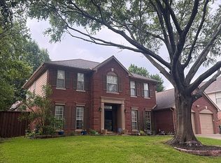 1086 Woodbriar Dr, Grapevine, TX 76051