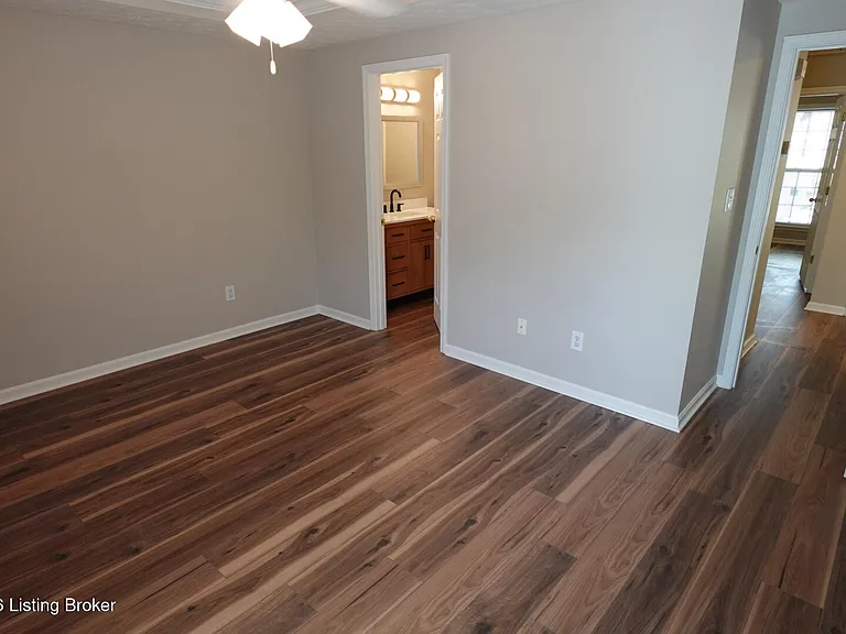 829 Garden Pointe Dr — Photo 10