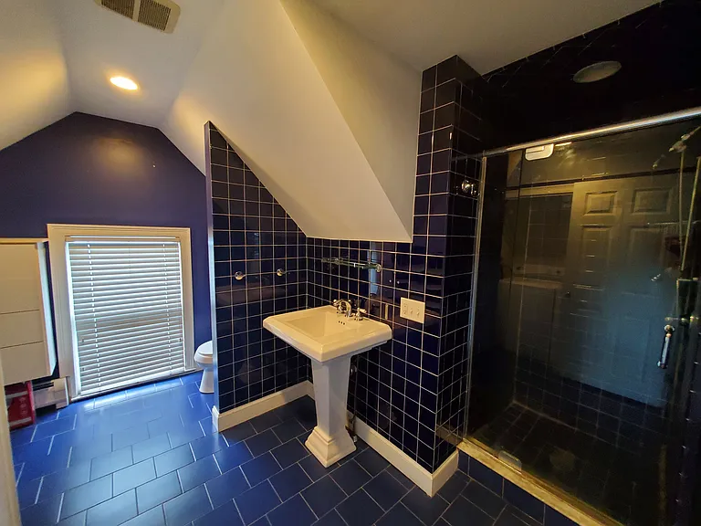537 Islington St #2 — Photo 17