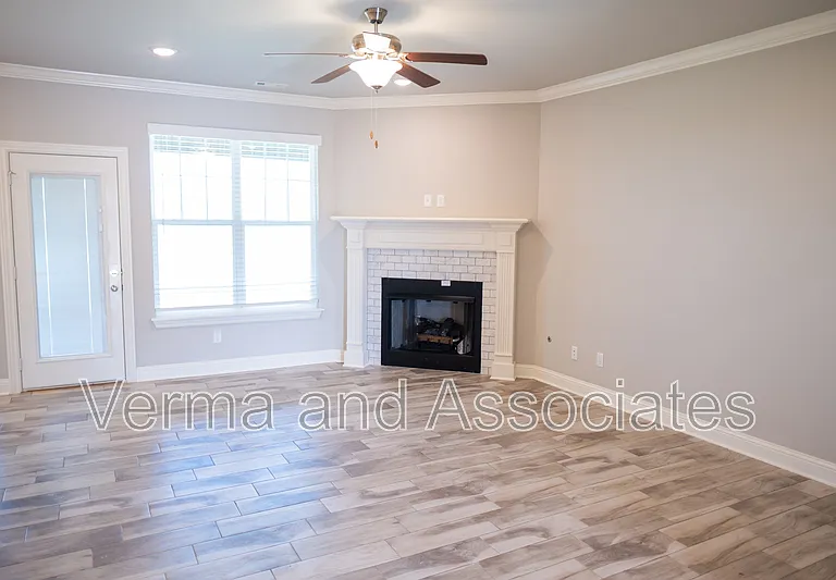 940 Skyline Loop — Photo 8