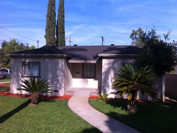 2nd image of 725 W 10th St