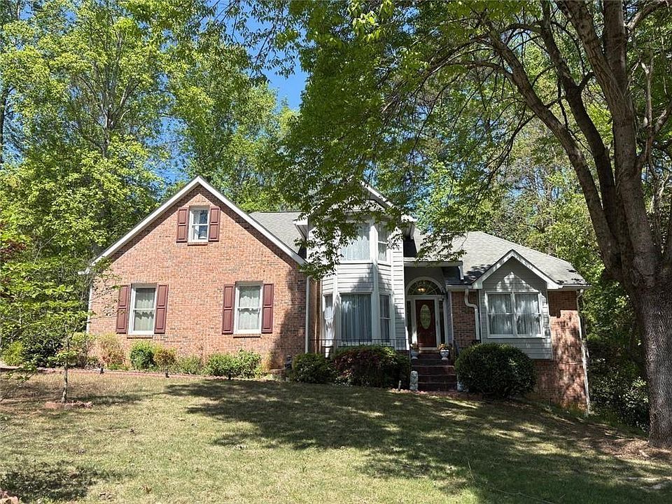 1st image of 9440 Logan Ln