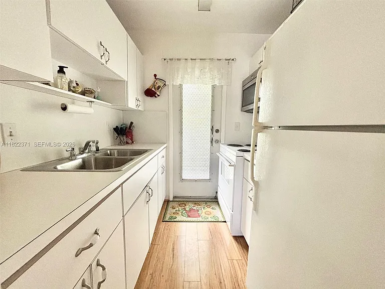 1125 SE 14th Pl #21C — Photo 13