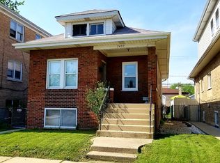 7422 W Addison St, Chicago, IL 60634