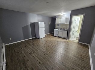 10 Walnut St #111, New Britain, CT 06051
