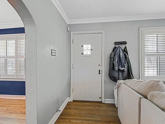 3rd image of 6212 Arendes Dr