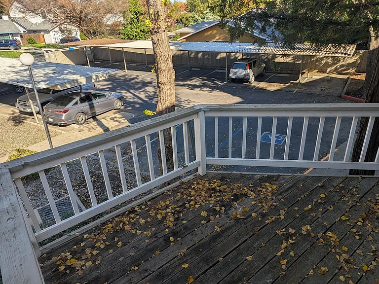 Eastlake Apartments — Photo 65