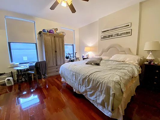 Rented by Douglas Elliman | media 17