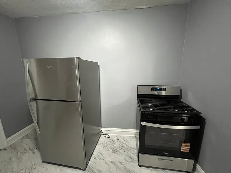 7444 S East End Ave #3 — Photo 3