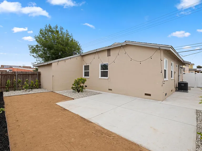 14461 Wilson St — Photo 10