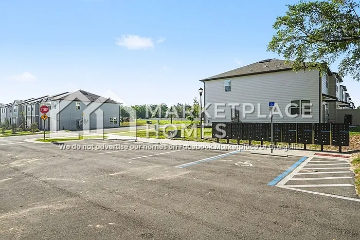 11890 Sylvia St — Photo 30