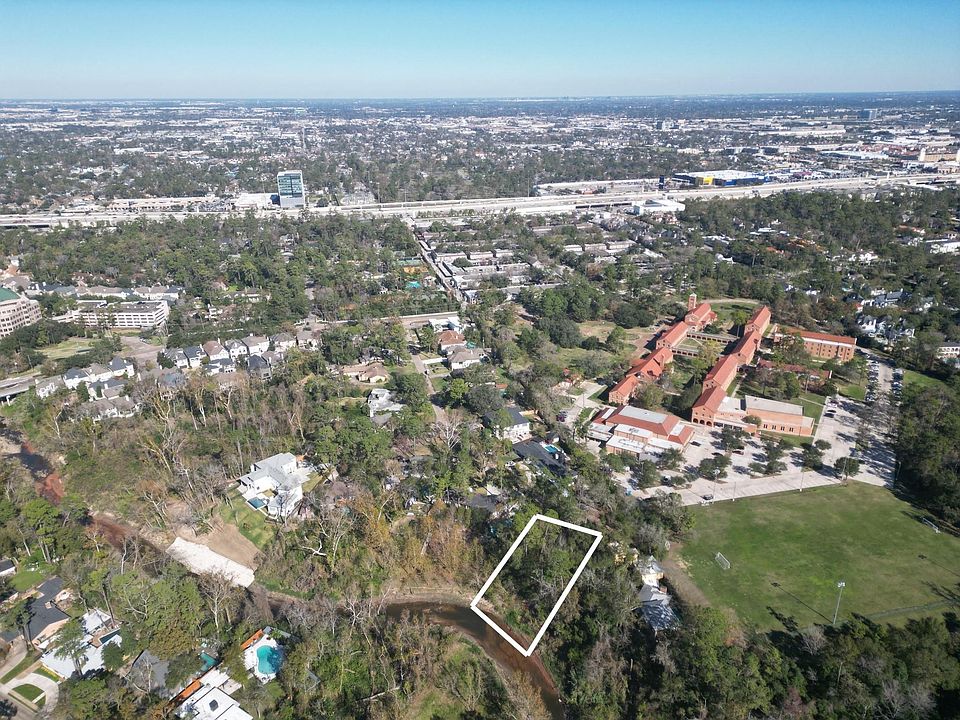 2nd image of 307 Timber Terrace Rd