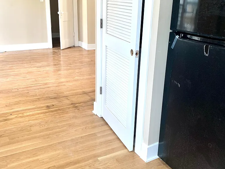 1434 W Marquette Rd #2 — Photo 8