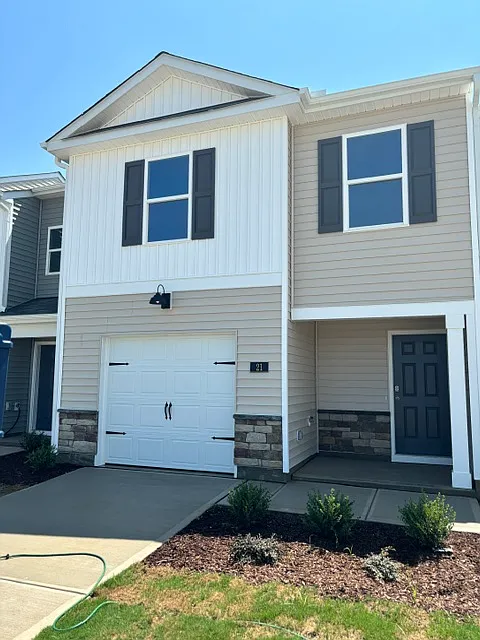 21 Bee Garden Court - 1 — Photo 1