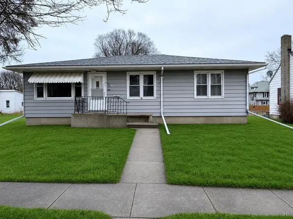 504 E Colden St, Polo, IL 61064