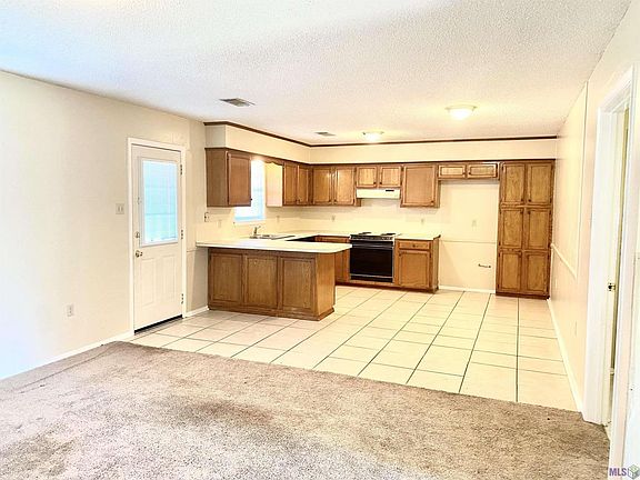4th image of 1317 Leigh Dr