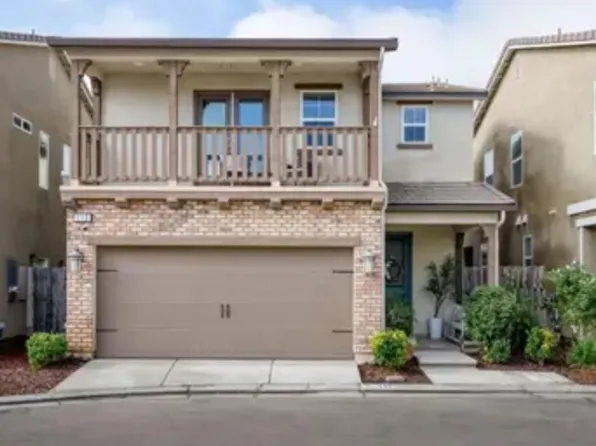 116 Aria Ave S, Madera, CA 93636