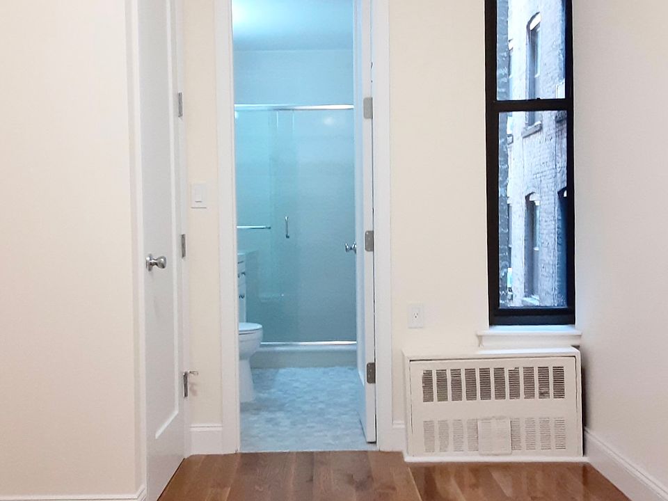 2nd image of 339 E 65th St APT 4A