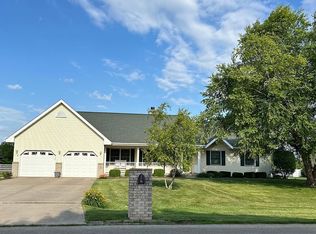 2626 Creekside Ln, Morris, IL 60450