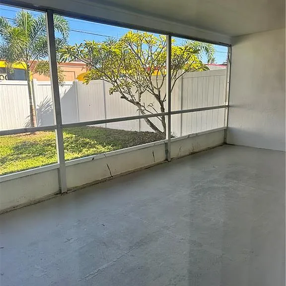 2105 SE 15th Pl — Photo 21
