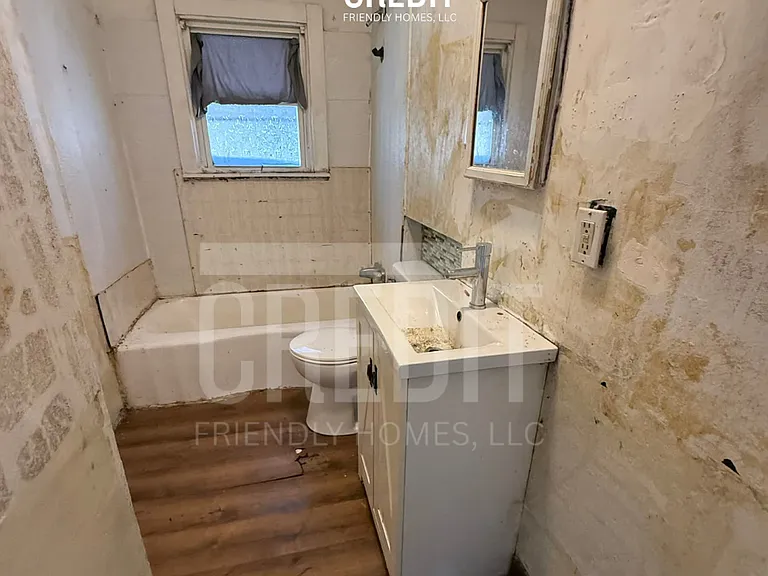 1305 E Whitmer St — Photo 9