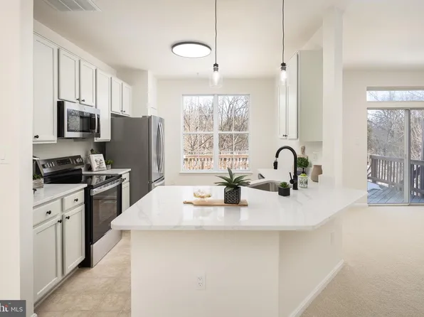 20450 Cool Fern Sq, Ashburn, VA 20147