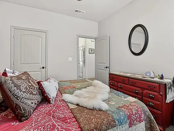 1606 San Francisco Ave — Photo 35