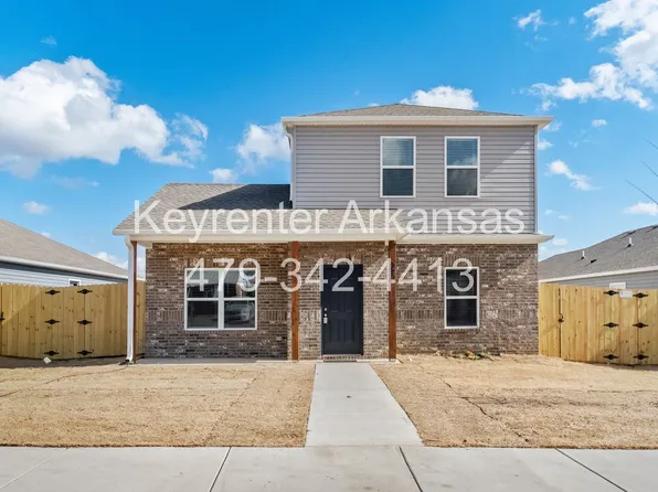 920 S Morningside Dr, Fayetteville, AR 72701