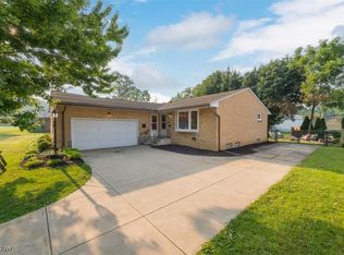 24299 Rosita Ln, North Olmsted, OH 44070