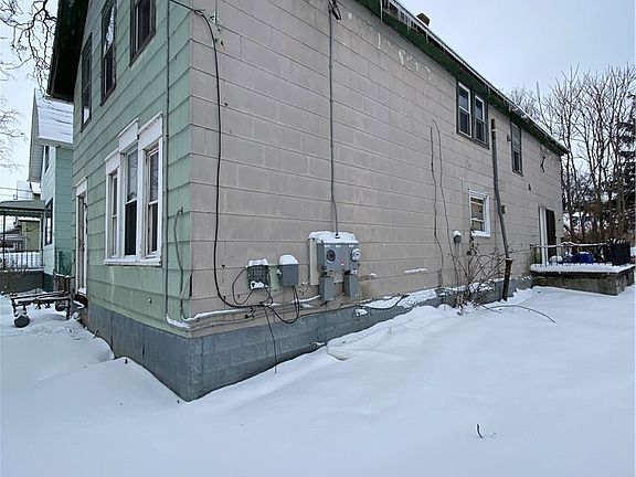 4th image of 66 Selkirk St