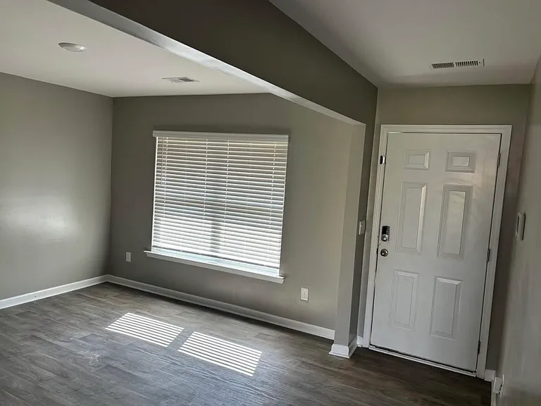 311 Ashwood Way — Photo 12
