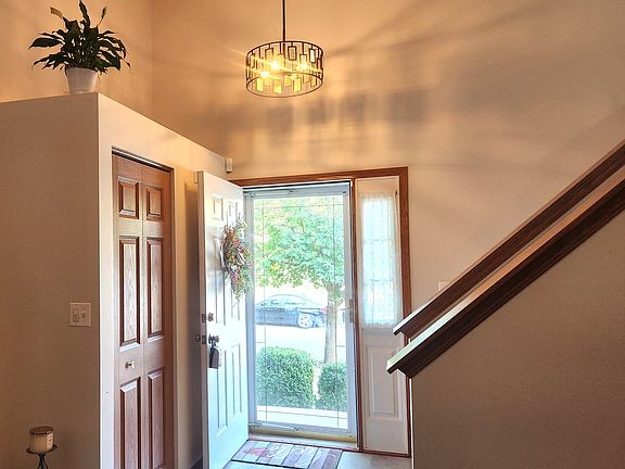 5th image of 401 Hidden Creek Ln #401