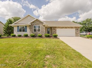 2440 Bluestone Dr, Findlay, OH 45840