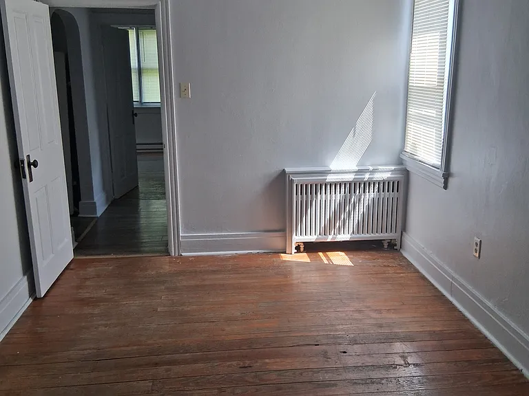 545 Maple St #6 — Photo 11