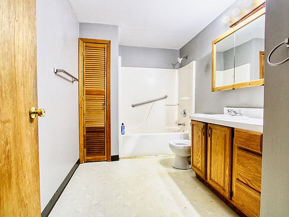 5th image of 510 Oliver St APT 4
